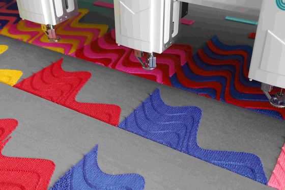 Bilgisayarlı 60 Başlı Chenille nakış makinesi Yüksek Hızlı