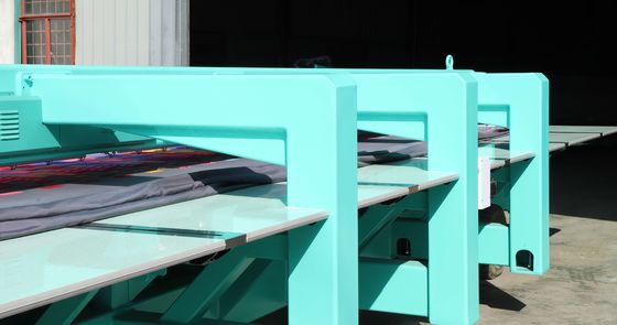 Karışık Chenille nakış makinesi 15 Baş Artı 15 Baş Özelleştirilebilir nakış makinesi