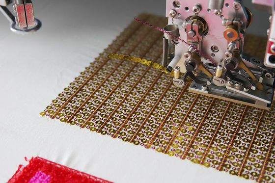 15 Başlı Sequins Karışık Chenille nakış makinesi Bilgisayarlı 13 Dil